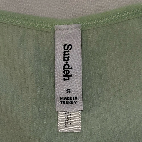 Aritzia Ribbed Halter Tank Top - Picture 3 of 3